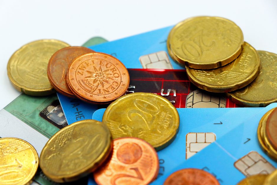 Dlaczego karta kredytowa jest dla banku świetnym biznesem? Dlaczego karta kredytowa jest dla banku świetnym biznesem?
