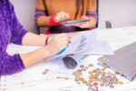 Ile naprawdę kosztuje pracodawcę pracownik zarabiający 10 tys. zł brutto?
