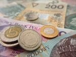 Jak bank centralny wpływa na ratę kredytu, ceny i nasze pensje?