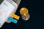 Polacy wolą bitcoina od giełdy. Cyfrowe waluty zostawiają tradycyjne akcje w tyle