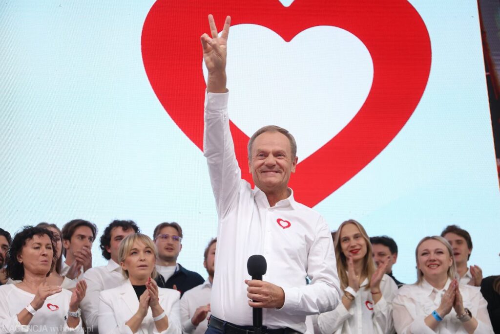 Aleksander Kwaśniewski o kondycji obecnej władzy: Samotność lidera i wyzwania koalicji Aleksander Kwaśniewski o kondycji obecnej władzy: Samotność lidera i wyzwania koalicji