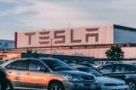 Czy Elon Musk połączy Teslę i SpaceX? Rynkowe imperium pod jednym szyldem wisi na włosku
