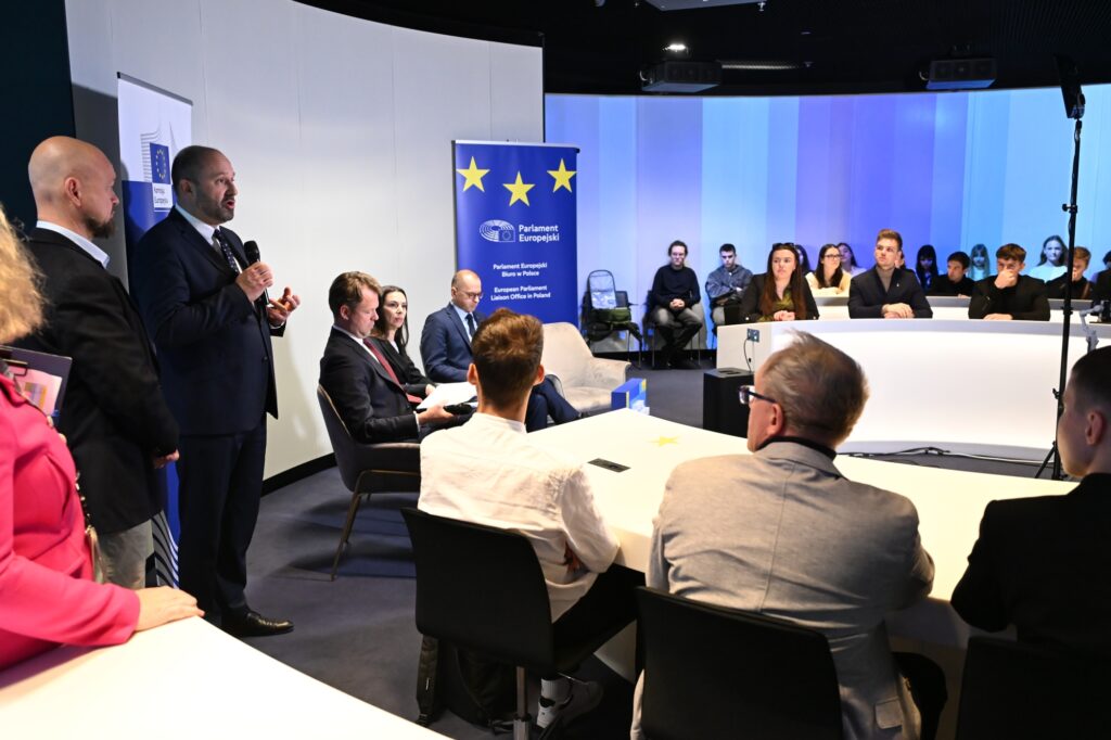 Przyszłość europejskiej obronności w oczach młodego pokolenia Przyszłość europejskiej obronności w oczach młodego pokolenia