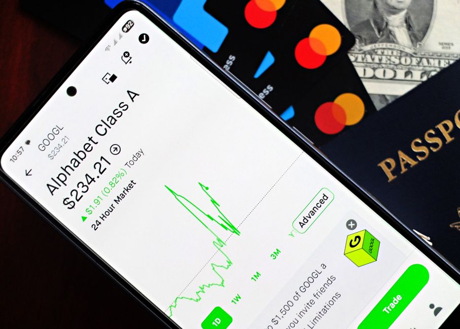 Światowi giganci finansowi pod jednym parasolowym dachem w Polsce Światowi giganci finansowi pod jednym parasolowym dachem w Polsce