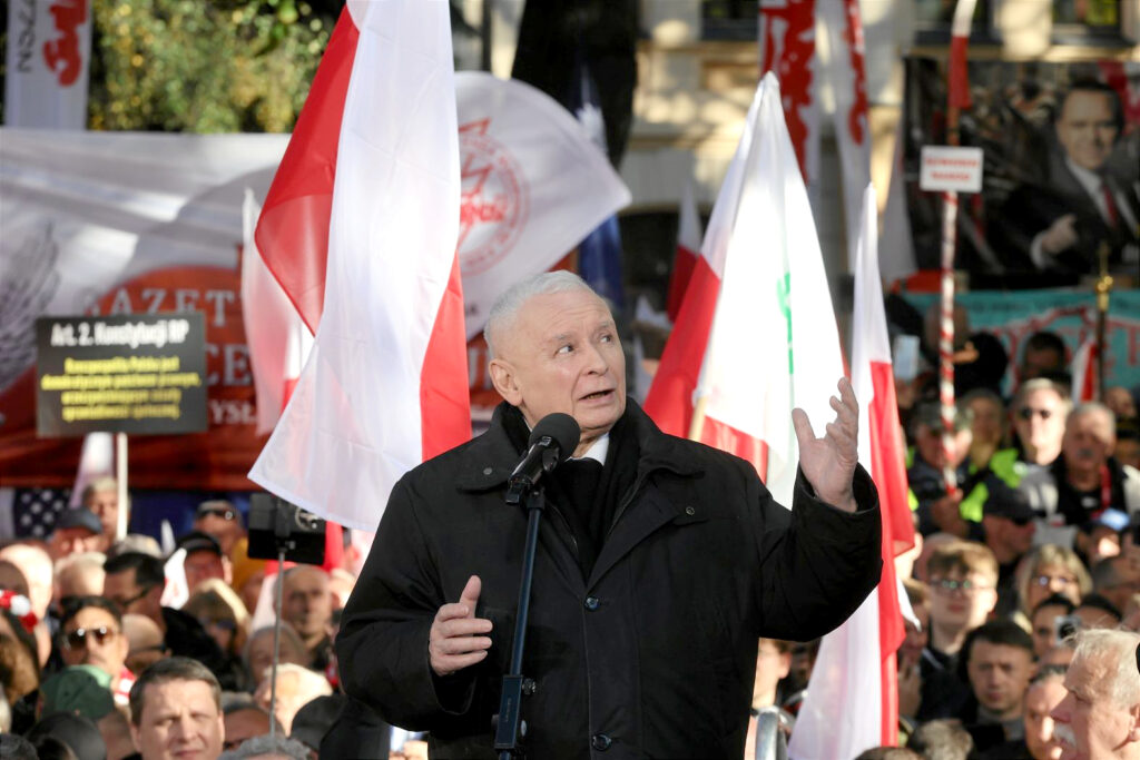Wewnętrzne tarcia w Prawie i Sprawiedliwości: Kaczyński kontra Morawiecki Wewnętrzne tarcia w Prawie i Sprawiedliwości: Kaczyński kontra Morawiecki